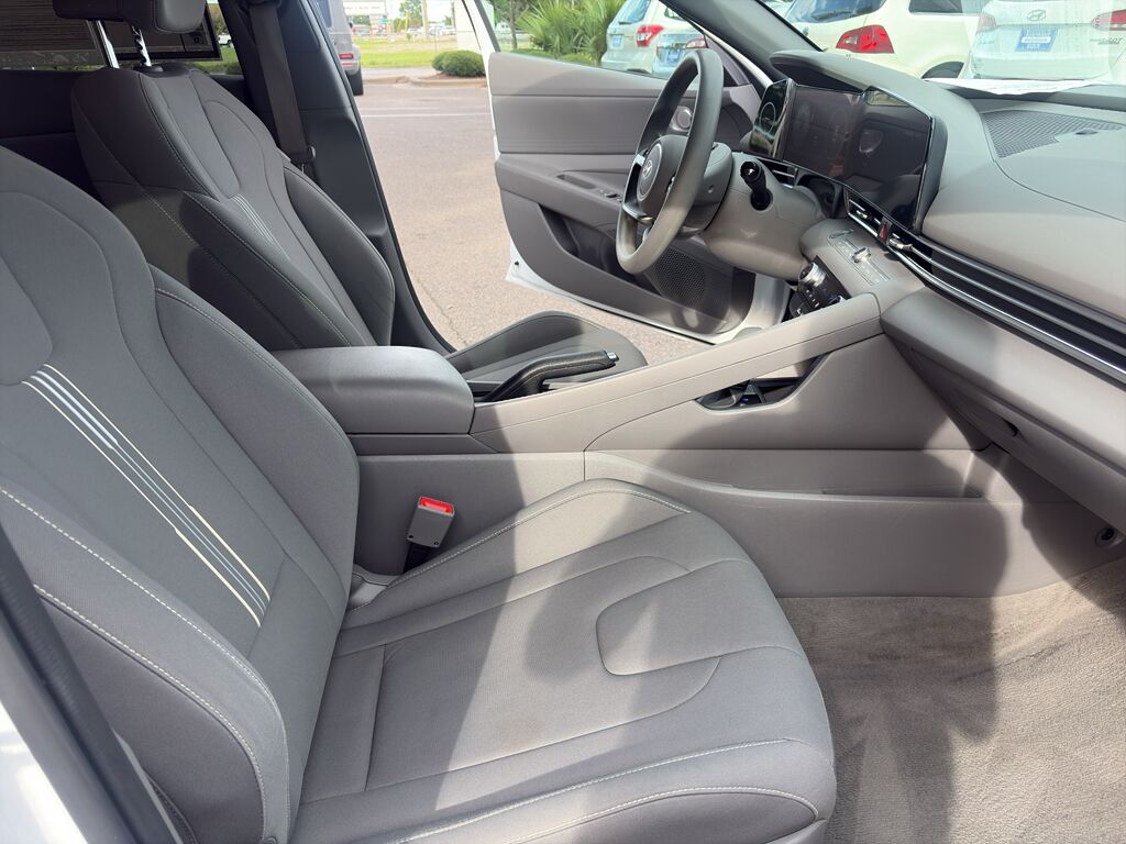 2024 Hyundai Elantra SEL Wilmington NC