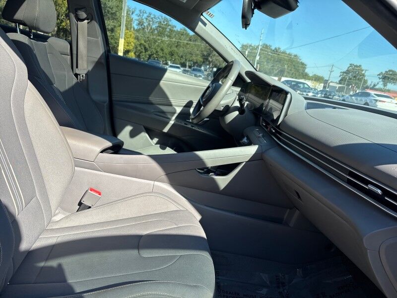 2024 Hyundai Elantra SEL w/CONVENIENCE PKG. SUNR. Seffner FL