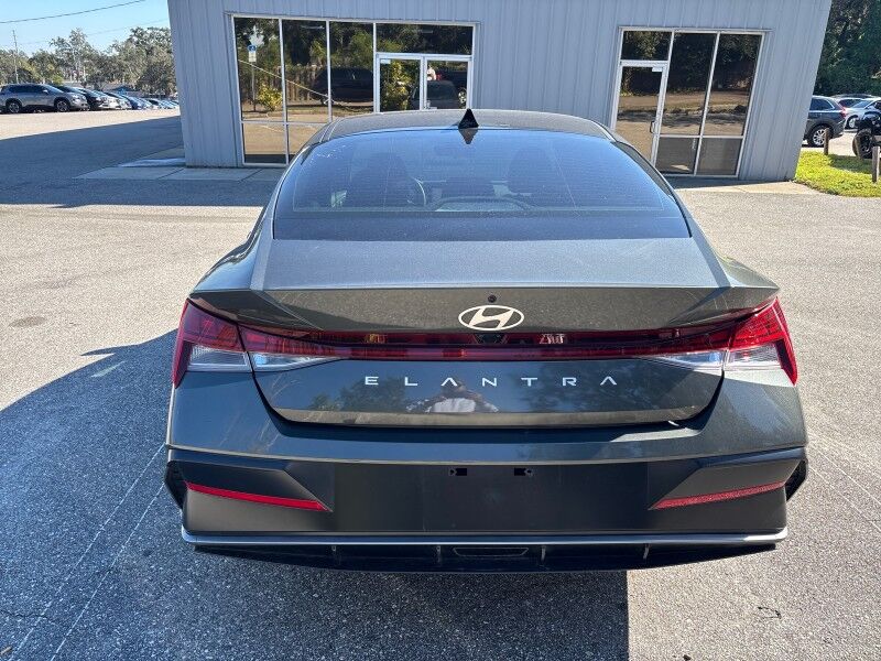 2024 Hyundai Elantra SEL w/CONVENIENCE PKG. SUNR. Seffner FL