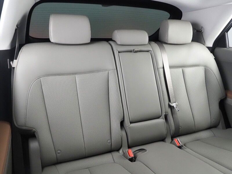 2024 Hyundai IONIQ 5 Disney100 Platinum Edition AWD *HEADS-UP DISPLAY, PANO GLASS ROOF, NAVIGATION, ADAPTIVE CRUISE, 360 CAMERAS, SMART PARKING, CLIMATE SEATS, HEATED STEERING, WIRELESS CHARGING, BOSE AUDIO, ANDROID & APPLE Round Rock TX