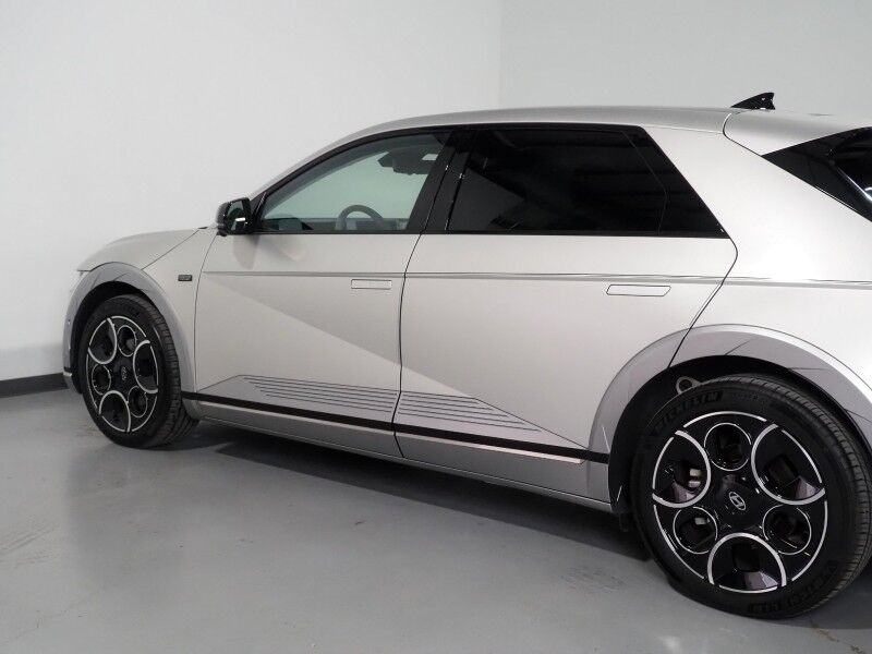 2024 Hyundai IONIQ 5 Disney100 Platinum Edition AWD *HEADS-UP DISPLAY, PANO GLASS ROOF, NAVIGATION, ADAPTIVE CRUISE, 360 CAMERAS, SMART PARKING, CLIMATE SEATS, HEATED STEERING, WIRELESS CHARGING, BOSE AUDIO, ANDROID & APPLE Round Rock TX