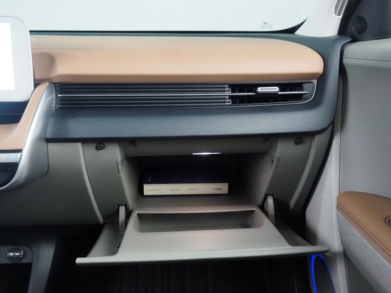 2024 Hyundai IONIQ 5 Disney100 Platinum Edition AWD *HEADS-UP DISPLAY, PANO GLASS ROOF, NAVIGATION, ADAPTIVE CRUISE, 360 CAMERAS, SMART PARKING, CLIMATE SEATS, HEATED STEERING, WIRELESS CHARGING, BOSE AUDIO, ANDROID & APPLE Round Rock TX