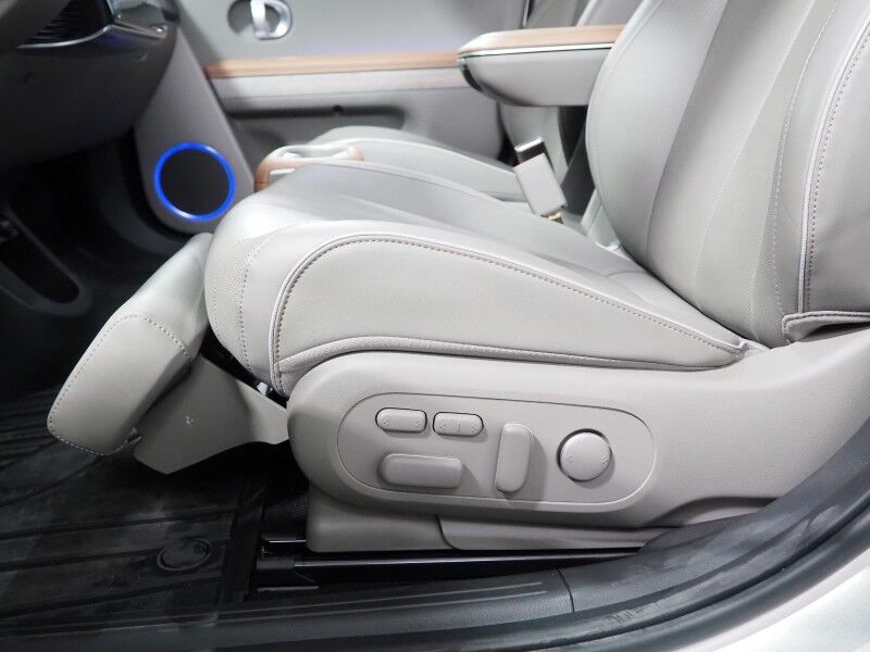 2024 Hyundai IONIQ 5 Disney100 Platinum Edition AWD *HEADS-UP DISPLAY, PANO GLASS ROOF, NAVIGATION, ADAPTIVE CRUISE, 360 CAMERAS, SMART PARKING, CLIMATE SEATS, HEATED STEERING, WIRELESS CHARGING, BOSE AUDIO, ANDROID & APPLE Round Rock TX