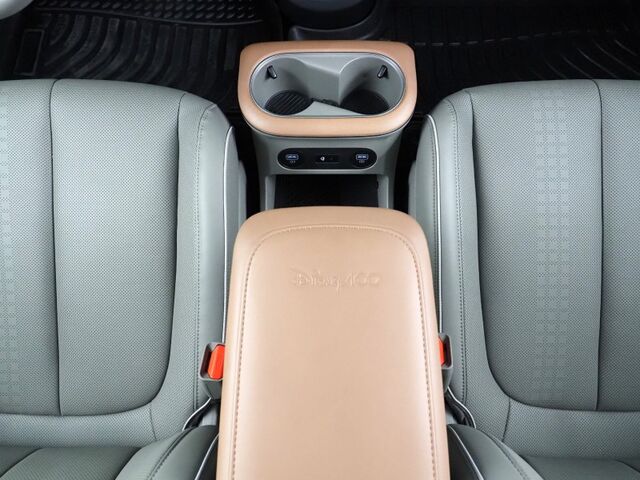 2024 Hyundai IONIQ 5 Disney100 Platinum Edition AWD *HEADS-UP DISPLAY, PANORAMA GLASS ROOF, NAVIGATION, ADAPTIVE CRUISE, 360 VIEW CAMERAS, SMART PARKING, CLIMATE SEATS, HEATED STEERING, WIRELESS CHARGING, BOSE AUDIO, APPLE CARPLAY Round Rock TX