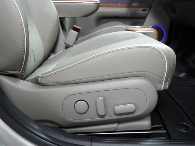 2024 Hyundai IONIQ 5 Disney100 Platinum Edition AWD *HEADS-UP DISPLAY, PANORAMA GLASS ROOF, NAVIGATION, ADAPTIVE CRUISE, 360 VIEW CAMERAS, SMART PARKING, CLIMATE SEATS, HEATED STEERING, WIRELESS CHARGING, BOSE AUDIO, APPLE CARPLAY Round Rock TX