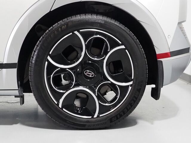 2024 Hyundai IONIQ 5 Disney100 Platinum Edition AWD *HEADS-UP DISPLAY, PANORAMA GLASS ROOF, NAVIGATION, ADAPTIVE CRUISE, 360 VIEW CAMERAS, SMART PARKING, CLIMATE SEATS, HEATED STEERING, WIRELESS CHARGING, BOSE AUDIO, APPLE CARPLAY Round Rock TX