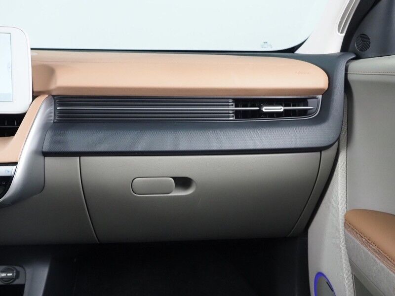 2024 Hyundai IONIQ 5 Disney100 Platinum Edition AWD *HEADS-UP DISPLAY, PANORAMA GLASS ROOF, NAVIGATION, ADAPTIVE CRUISE, 360 VIEW CAMERAS, SMART PARKING, CLIMATE SEATS, HEATED STEERING, WIRELESS CHARGING, BOSE AUDIO, APPLE CARPLAY Round Rock TX