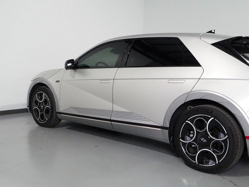 2024 Hyundai IONIQ 5 Disney100 Platinum Edition AWD *HEADS-UP DISPLAY, PANORAMA GLASS ROOF, NAVIGATION, ADAPTIVE CRUISE, 360 VIEW CAMERAS, SMART PARKING, CLIMATE SEATS, HEATED STEERING, WIRELESS CHARGING, BOSE AUDIO, APPLE CARPLAY Round Rock TX