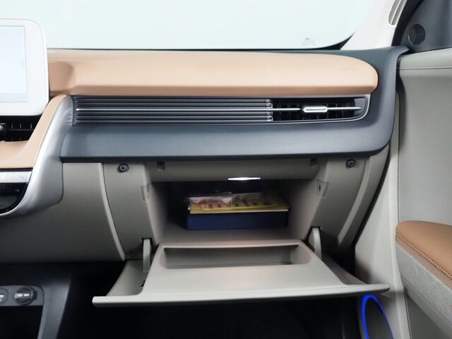 2024 Hyundai IONIQ 5 Disney100 Platinum Edition AWD *HEADS-UP DISPLAY, PANORAMA GLASS ROOF, NAVIGATION, ADAPTIVE CRUISE, 360 VIEW CAMERAS, SMART PARKING, CLIMATE SEATS, HEATED STEERING, WIRELESS CHARGING, BOSE AUDIO, APPLE CARPLAY Round Rock TX
