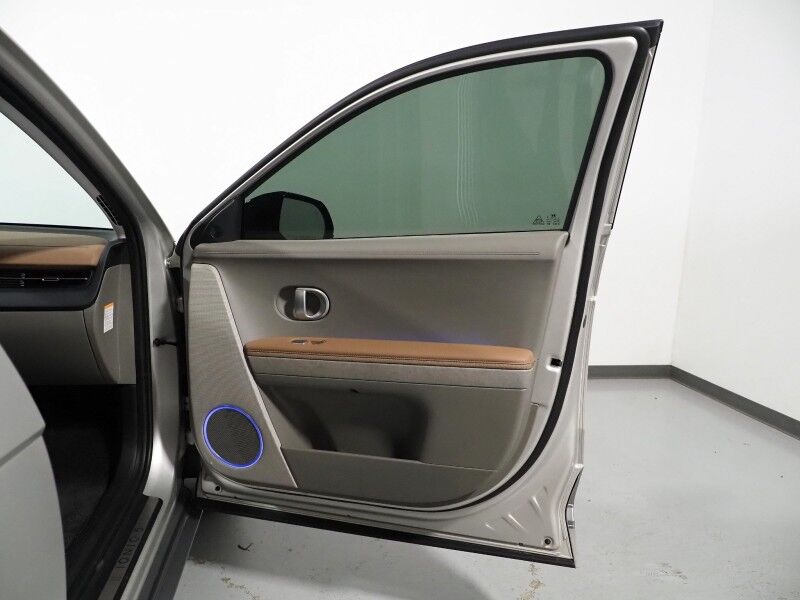 2024 Hyundai IONIQ 5 Disney100 Platinum Edition AWD *HEADS-UP DISPLAY, PANORAMA GLASS ROOF, NAVIGATION, ADAPTIVE CRUISE, 360 VIEW CAMERAS, SMART PARKING, CLIMATE SEATS, HEATED STEERING, WIRELESS CHARGING, BOSE AUDIO, APPLE CARPLAY Round Rock TX