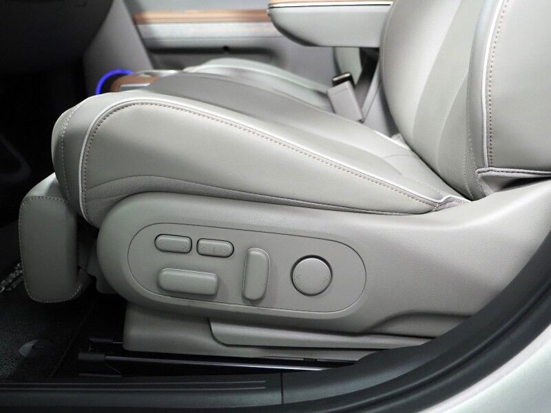 2024 Hyundai IONIQ 5 Disney100 Platinum Edition AWD *HEADS-UP DISPLAY, PANORAMA GLASS ROOF, NAVIGATION, ADAPTIVE CRUISE, 360 VIEW CAMERAS, SMART PARKING, CLIMATE SEATS, HEATED STEERING, WIRELESS CHARGING, BOSE AUDIO, APPLE CARPLAY Round Rock TX