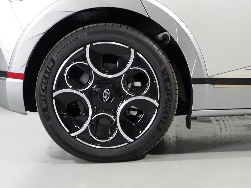 2024 Hyundai IONIQ 5 Disney100 Platinum Edition AWD *HEADS-UP DISPLAY, PANORAMA GLASS ROOF, NAVIGATION, ADAPTIVE CRUISE, 360 VIEW CAMERAS, SMART PARKING, CLIMATE SEATS, HEATED STEERING, WIRELESS CHARGING, BOSE AUDIO, APPLE CARPLAY Round Rock TX