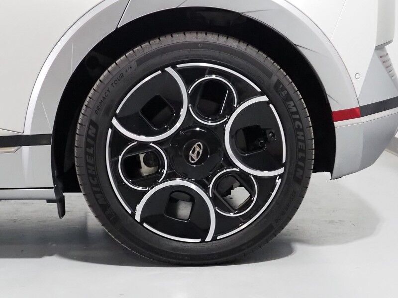 2024 Hyundai IONIQ 5 Disney100 Platinum Edition AWD *HEADS-UP DISPLAY, PANORAMA GLASS ROOF, NAVIGATION, ADAPTIVE CRUISE, 360 VIEW CAMERAS, SMART PARKING, CLIMATE SEATS, HEATED STEERING, WIRELESS CHARGING, BOSE AUDIO, APPLE CARPLAY Round Rock TX