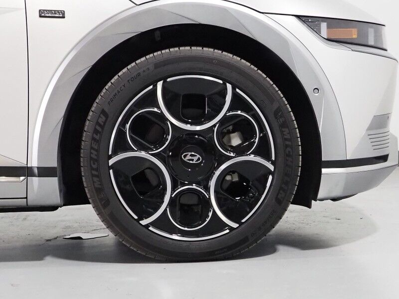 2024 Hyundai IONIQ 5 Disney100 Platinum Edition AWD *HEADS-UP DISPLAY, PANORAMA GLASS ROOF, NAVIGATION, ADAPTIVE CRUISE, 360 VIEW CAMERAS, SMART PARKING, CLIMATE SEATS, HEATED STEERING, WIRELESS CHARGING, BOSE AUDIO, APPLE CARPLAY Round Rock TX