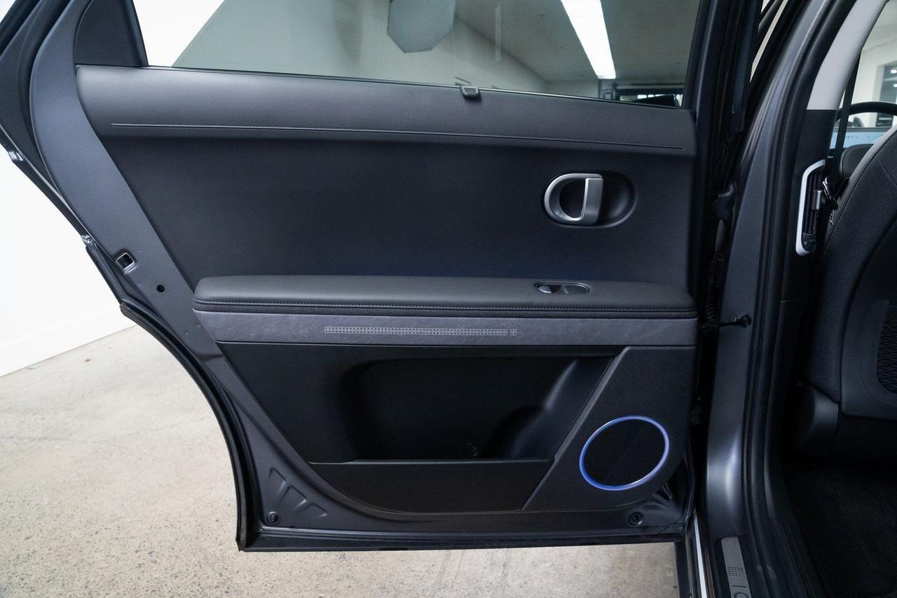 2024 Hyundai IONIQ 5 Limited 1 Owner Vented Seats Option Group 1 Portland OR