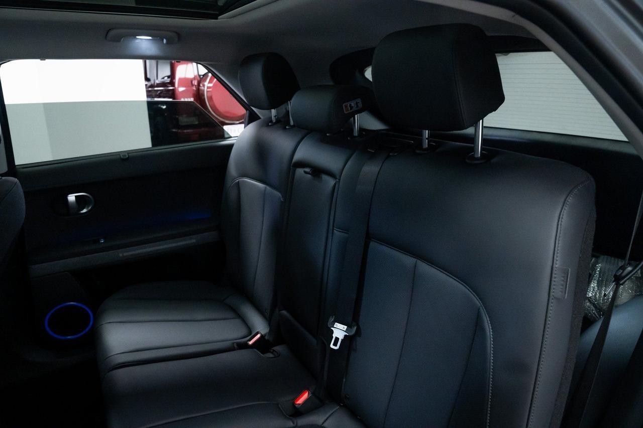 2024 Hyundai IONIQ 5 Limited 1 Owner Vented Seats Option Group 1 Portland OR