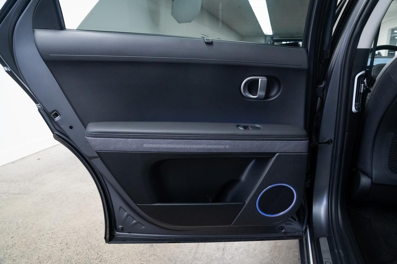 2024 Hyundai IONIQ 5 Limited 1 Owner Vented Seats Option Group 1 Portland OR