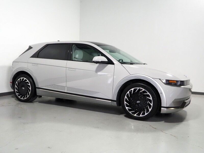 2024 Hyundai IONIQ 5 Limited AWD *HEADS-UP DISPLAY, PANORAMA GLASS ROOF, NAVIGATION, ADAPTIVE CRUISE, 360 VIEW CAMERAS, SMART PARKING, CLIMATE SEATS, HEATED STEERING, WIRELESS CHARGING, BOSE AUDIO, ANDROID & APPLE