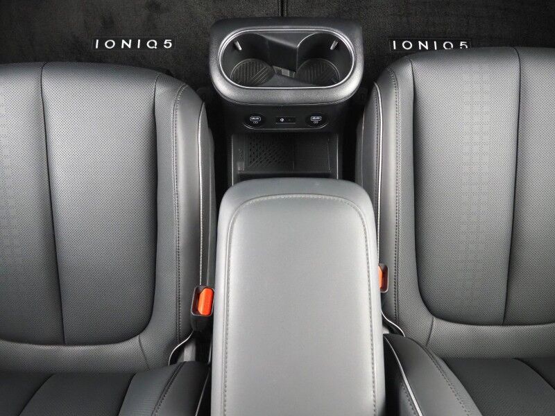 2024 Hyundai IONIQ 5 Limited AWD *HEADS-UP DISPLAY, PANORAMA GLASS ROOF, NAVIGATION, ADAPTIVE CRUISE, 360 VIEW CAMERAS, SMART PARKING, CLIMATE SEATS, HEATED STEERING, WIRELESS CHARGING, BOSE AUDIO, ANDROID & APPLE Round Rock TX