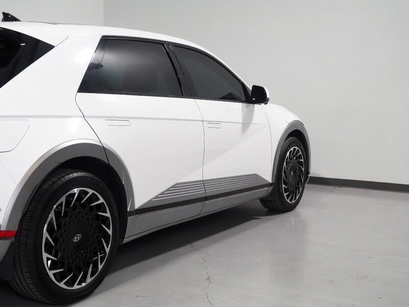 2024 Hyundai IONIQ 5 Limited AWD *HEADS-UP DISPLAY, PANORAMA GLASS ROOF, NAVIGATION, ADAPTIVE CRUISE, 360 VIEW CAMERAS, SMART PARKING, CLIMATE SEATS, HEATED STEERING, WIRELESS CHARGING, BOSE AUDIO, ANDROID & APPLE Round Rock TX