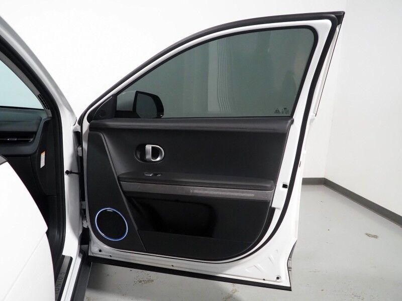2024 Hyundai IONIQ 5 Limited AWD *HEADS-UP DISPLAY, PANORAMA GLASS ROOF, NAVIGATION, ADAPTIVE CRUISE, 360 VIEW CAMERAS, SMART PARKING, CLIMATE SEATS, HEATED STEERING, WIRELESS CHARGING, BOSE AUDIO, ANDROID & APPLE Round Rock TX