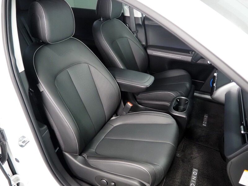 2024 Hyundai IONIQ 5 Limited AWD *HEADS-UP DISPLAY, PANORAMA GLASS ROOF, NAVIGATION, ADAPTIVE CRUISE, 360 VIEW CAMERAS, SMART PARKING, CLIMATE SEATS, HEATED STEERING, WIRELESS CHARGING, BOSE AUDIO, ANDROID & APPLE