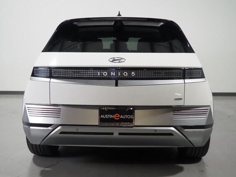 2024 Hyundai IONIQ 5 Limited AWD *HEADS-UP DISPLAY, PANORAMA GLASS ROOF, NAVIGATION, ADAPTIVE CRUISE, 360 VIEW CAMERAS, SMART PARKING, CLIMATE SEATS, HEATED STEERING, WIRELESS CHARGING, BOSE AUDIO, ANDROID & APPLE Round Rock TX