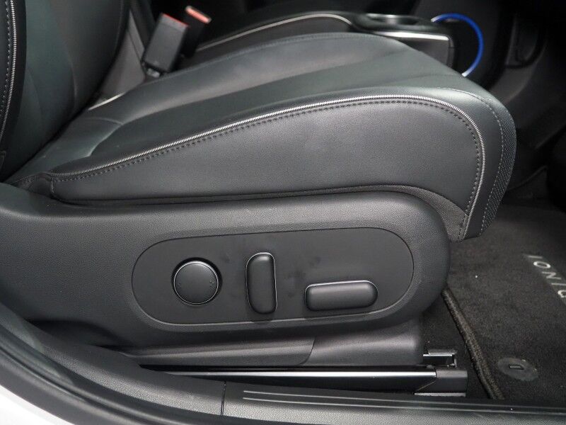 2024 Hyundai IONIQ 5 Limited AWD *HEADS-UP DISPLAY, PANORAMA GLASS ROOF, NAVIGATION, ADAPTIVE CRUISE, 360 VIEW CAMERAS, SMART PARKING, CLIMATE SEATS, HEATED STEERING, WIRELESS CHARGING, BOSE AUDIO, ANDROID & APPLE Round Rock TX