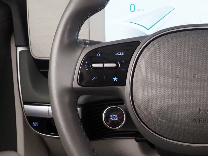 2024 Hyundai IONIQ 5 Limited AWD *HEADS-UP DISPLAY, PANORAMA GLASS ROOF, NAVIGATION, ADAPTIVE CRUISE, 360 VIEW CAMERAS, SMART PARKING, CLIMATE SEATS, HEATED STEERING, WIRELESS CHARGING, BOSE AUDIO, APPLE CARPLAY Round Rock TX