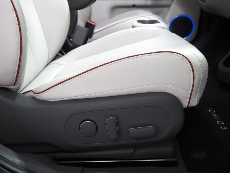 2024 Hyundai IONIQ 5 Limited AWD *HEADS-UP DISPLAY, PANORAMA GLASS ROOF, NAVIGATION, ADAPTIVE CRUISE, 360 VIEW CAMERAS, SMART PARKING, CLIMATE SEATS, HEATED STEERING, WIRELESS CHARGING, BOSE AUDIO, APPLE CARPLAY Round Rock TX