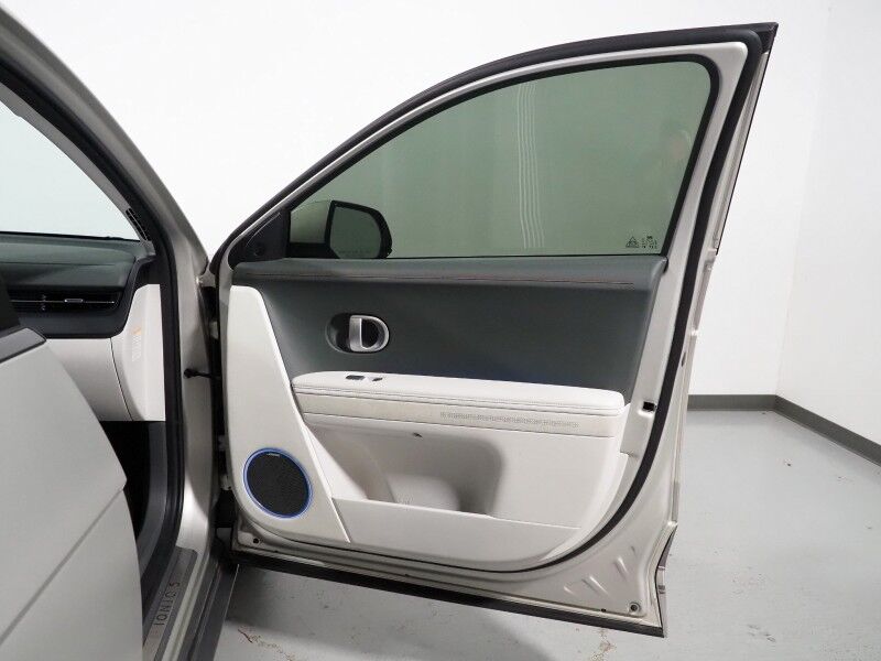 2024 Hyundai IONIQ 5 Limited AWD *HEADS-UP DISPLAY, PANORAMA GLASS ROOF, NAVIGATION, ADAPTIVE CRUISE, 360 VIEW CAMERAS, SMART PARKING, CLIMATE SEATS, HEATED STEERING, WIRELESS CHARGING, BOSE AUDIO, APPLE CARPLAY Round Rock TX