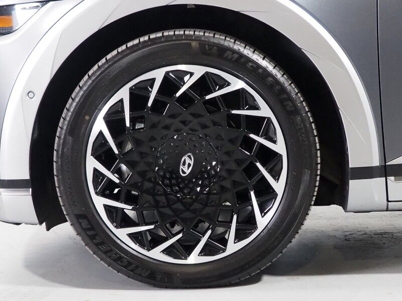 2024 Hyundai IONIQ 5 Limited AWD *HEADS-UP DISPLAY, PANORAMA GLASS ROOF, NAVIGATION, ADAPTIVE CRUISE, 360 VIEW CAMERAS, SMART PARKING, CLIMATE SEATS, HEATED STEERING, WIRELESS CHARGING, BOSE AUDIO, APPLE CARPLAY Round Rock TX