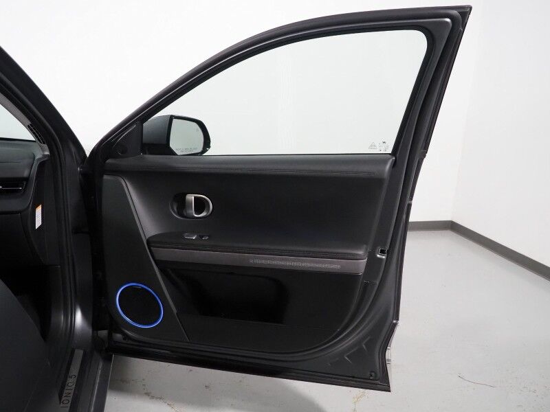 2024 Hyundai IONIQ 5 Limited AWD *HEADS-UP DISPLAY, PANORAMA GLASS ROOF, NAVIGATION, ADAPTIVE CRUISE, 360 VIEW CAMERAS, SMART PARKING, CLIMATE SEATS, HEATED STEERING, WIRELESS CHARGING, BOSE AUDIO, APPLE CARPLAY Round Rock TX