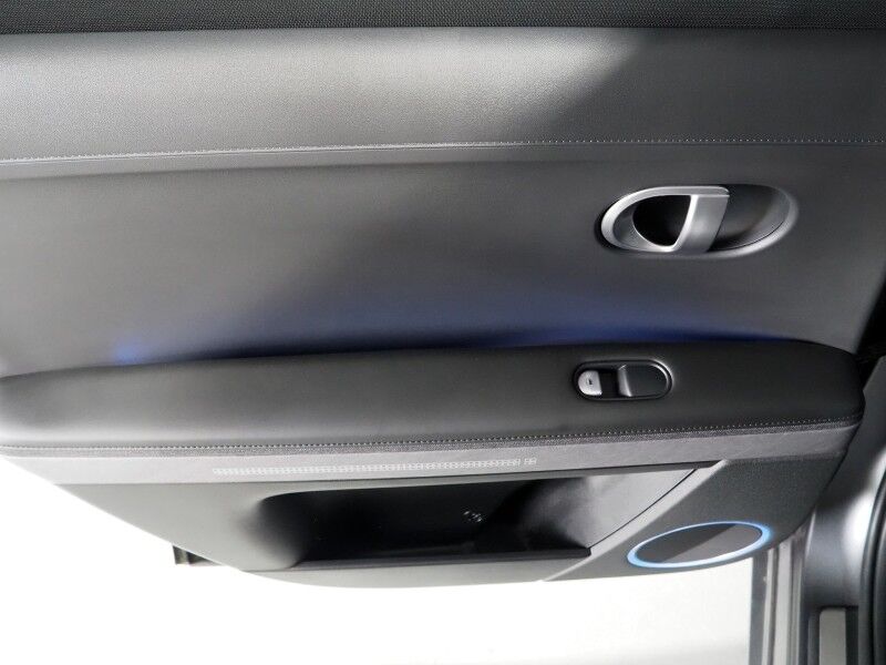 2024 Hyundai IONIQ 5 Limited AWD *HEADS-UP DISPLAY, PANORAMA GLASS ROOF, NAVIGATION, ADAPTIVE CRUISE, 360 VIEW CAMERAS, SMART PARKING, CLIMATE SEATS, HEATED STEERING, WIRELESS CHARGING, BOSE AUDIO, APPLE CARPLAY Round Rock TX