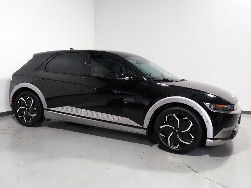 2024 Hyundai IONIQ 5 Limited *HEADS-UP DISPLAY, PANORAMA GLASS ROOF, NAVIGATION, ADAPTIVE CRUISE, 360 VIEW CAMERAS, SMART PARKING, CLIMATE SEATS, HEATED STEERING, WIRELESS CHARGING, BOSE AUDIO, ANDROID & APPLE