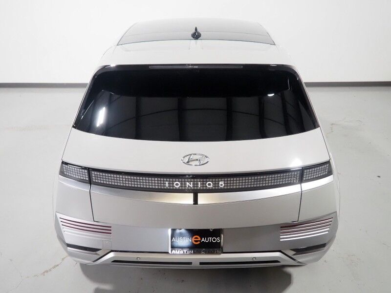 2024 Hyundai IONIQ 5 Limited *HEADS-UP DISPLAY, PANORAMA GLASS ROOF, NAVIGATION, ADAPTIVE CRUISE, 360 VIEW CAMERAS, SMART PARKING, CLIMATE SEATS, HEATED STEERING, WIRELESS CHARGING, BOSE AUDIO, ANDROID & APPLE Round Rock TX