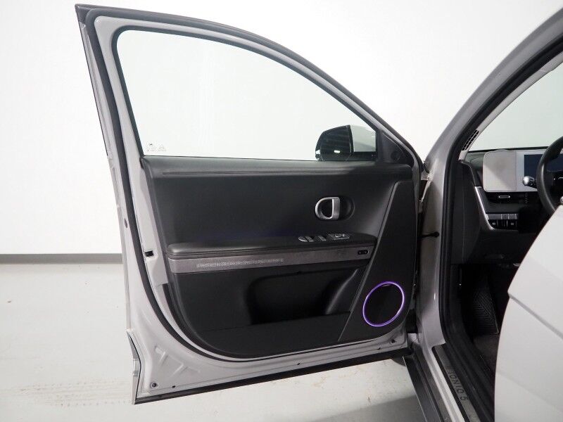 2024 Hyundai IONIQ 5 Limited *HEADS-UP DISPLAY, PANORAMA GLASS ROOF, NAVIGATION, ADAPTIVE CRUISE, 360 VIEW CAMERAS, SMART PARKING, CLIMATE SEATS, HEATED STEERING, WIRELESS CHARGING, BOSE AUDIO, ANDROID & APPLE Round Rock TX