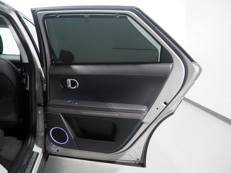 2024 Hyundai IONIQ 5 Limited *HEADS-UP DISPLAY, PANORAMA GLASS ROOF, NAVIGATION, ADAPTIVE CRUISE, 360 VIEW CAMERAS, SMART PARKING, CLIMATE SEATS, HEATED STEERING, WIRELESS CHARGING, BOSE AUDIO, ANDROID & APPLE Round Rock TX