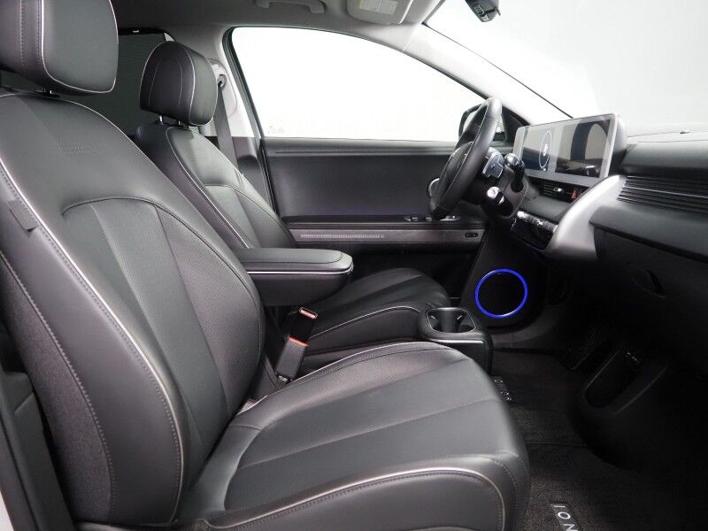 2024 Hyundai IONIQ 5 Limited *HEADS-UP DISPLAY, PANORAMA GLASS ROOF, NAVIGATION, ADAPTIVE CRUISE, 360 VIEW CAMERAS, SMART PARKING, CLIMATE SEATS, HEATED STEERING, WIRELESS CHARGING, BOSE AUDIO, ANDROID & APPLE Round Rock TX