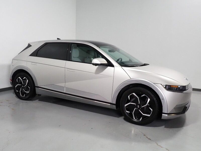 2024 Hyundai IONIQ 5 Limited *HEADS-UP DISPLAY, PANORAMA GLASS ROOF, NAVIGATION, ADAPTIVE CRUISE, 360 VIEW CAMERAS, SMART PARKING, CLIMATE SEATS, HEATED STEERING, WIRELESS CHARGING, BOSE AUDIO, ANDROID & APPLE