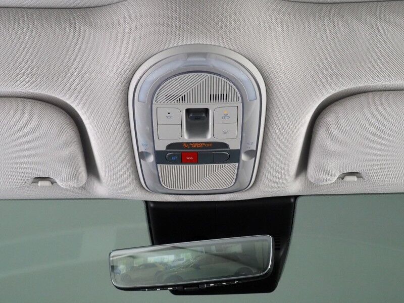 2024 Hyundai IONIQ 5 Limited *HEADS-UP DISPLAY, PANORAMA GLASS ROOF, NAVIGATION, ADAPTIVE CRUISE, 360 VIEW CAMERAS, SMART PARKING, CLIMATE SEATS, HEATED STEERING, WIRELESS CHARGING, BOSE AUDIO, ANDROID & APPLE Round Rock TX