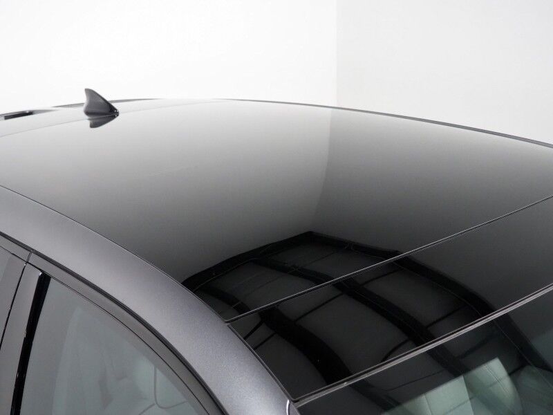 2024 Hyundai IONIQ 5 Limited *HEADS-UP DISPLAY, PANORAMA GLASS ROOF, NAVIGATION, ADAPTIVE CRUISE, 360 VIEW CAMERAS, SMART PARKING, CLIMATE SEATS, HEATED STEERING, WIRELESS CHARGING, BOSE AUDIO, ANDROID & APPLE Round Rock TX