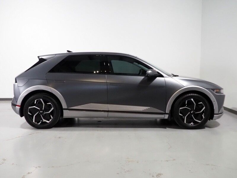 2024 Hyundai IONIQ 5 Limited *HEADS-UP DISPLAY, PANORAMA GLASS ROOF, NAVIGATION, ADAPTIVE CRUISE, 360 VIEW CAMERAS, SMART PARKING, CLIMATE SEATS, HEATED STEERING, WIRELESS CHARGING, BOSE AUDIO, ANDROID & APPLE Round Rock TX