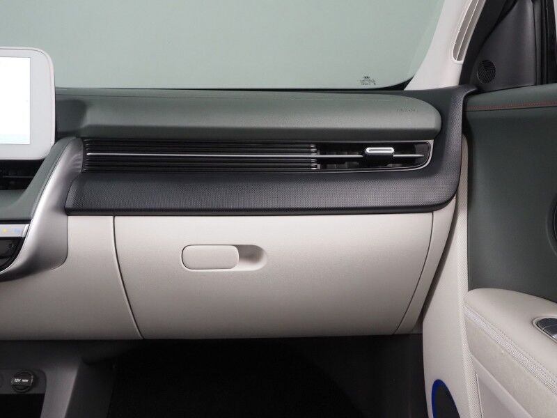 2024 Hyundai IONIQ 5 Limited *HEADS-UP DISPLAY, PANORAMA GLASS ROOF, NAVIGATION, ADAPTIVE CRUISE, 360 VIEW CAMERAS, SMART PARKING, CLIMATE SEATS, HEATED STEERING, WIRELESS CHARGING, BOSE AUDIO, ANDROID & APPLE Round Rock TX