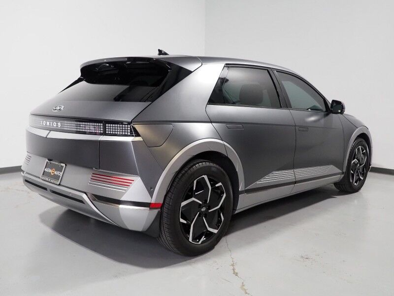 2024 Hyundai IONIQ 5 Limited *HEADS-UP DISPLAY, PANORAMA GLASS ROOF, NAVIGATION, ADAPTIVE CRUISE, 360 VIEW CAMERAS, SMART PARKING, CLIMATE SEATS, HEATED STEERING, WIRELESS CHARGING, BOSE AUDIO, ANDROID & APPLE Round Rock TX