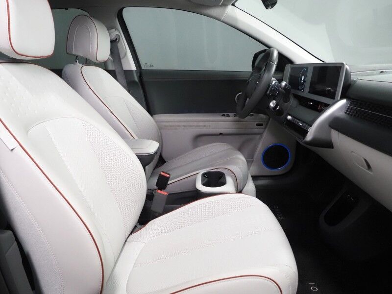 2024 Hyundai IONIQ 5 Limited *HEADS-UP DISPLAY, PANORAMA GLASS ROOF, NAVIGATION, ADAPTIVE CRUISE, 360 VIEW CAMERAS, SMART PARKING, CLIMATE SEATS, HEATED STEERING, WIRELESS CHARGING, BOSE AUDIO, ANDROID & APPLE Round Rock TX