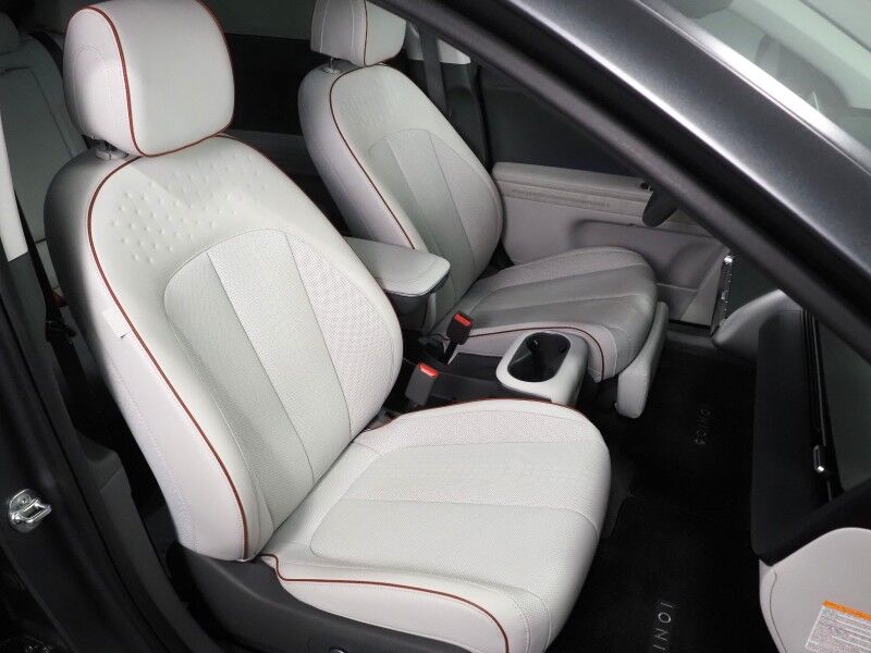 2024 Hyundai IONIQ 5 Limited *HEADS-UP DISPLAY, PANORAMA GLASS ROOF, NAVIGATION, ADAPTIVE CRUISE, 360 VIEW CAMERAS, SMART PARKING, CLIMATE SEATS, HEATED STEERING, WIRELESS CHARGING, BOSE AUDIO, ANDROID & APPLE Round Rock TX