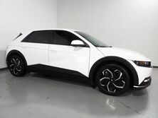 Hyundai IONIQ 5 SEL AWD *NAVIGATION, SAFETY ALERTS, ADAPTIVE CRUISE, BACKUP-CAMERA, COLOR TOUCH SCREEN, HEATED SEATS/STEERING, POWER TAILGATE, WIRELESS CHARGING, APPLE CARPLAY 2024