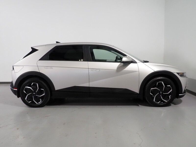 2024 Hyundai IONIQ 5 SEL AWD *NAVIGATION, SAFETY ALERTS, ADAPTIVE CRUISE, BACKUP-CAMERA, HEATED SEATS/STEERING, POWER TAILGATE, WIRELESS CHARGING, ANDROID & APPLE Round Rock TX