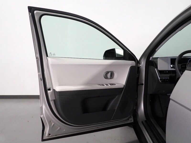 2024 Hyundai IONIQ 5 SEL AWD *NAVIGATION, SAFETY ALERTS, ADAPTIVE CRUISE, BACKUP-CAMERA, HEATED SEATS/STEERING, POWER TAILGATE, WIRELESS CHARGING, ANDROID & APPLE Round Rock TX